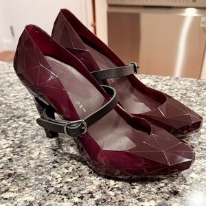 United Nude Burgundy Geometric Heels